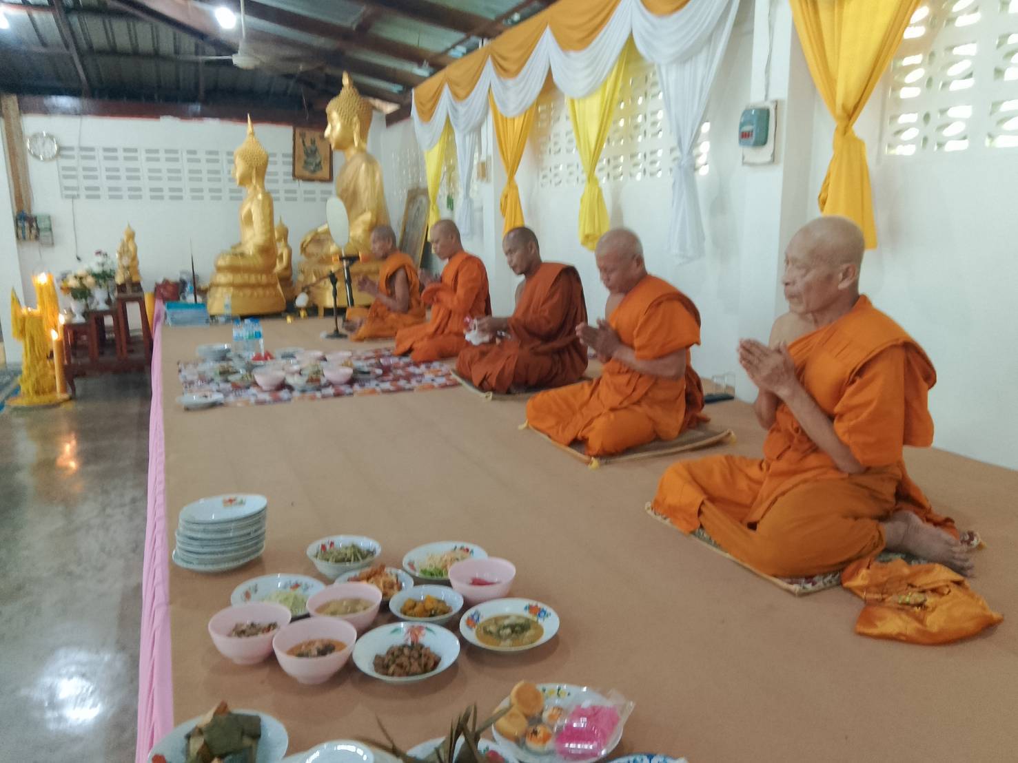 วัดห้วยหวาย