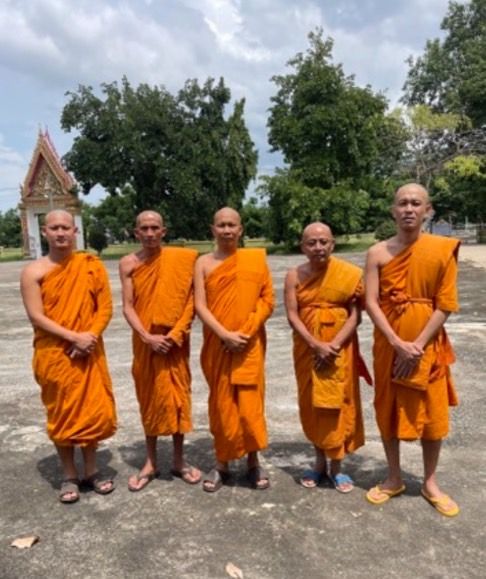 วัดเก้านิ้ว