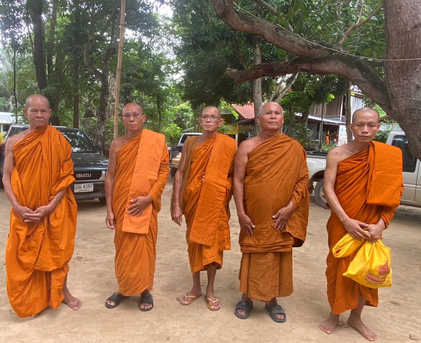 วัดบ้านนาดี