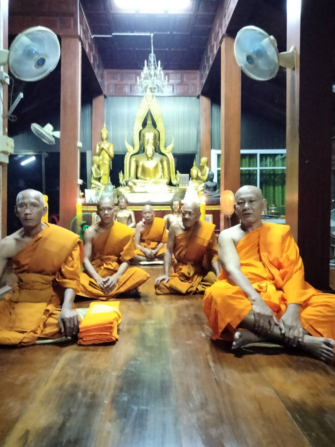 วัดบางเดื่อ