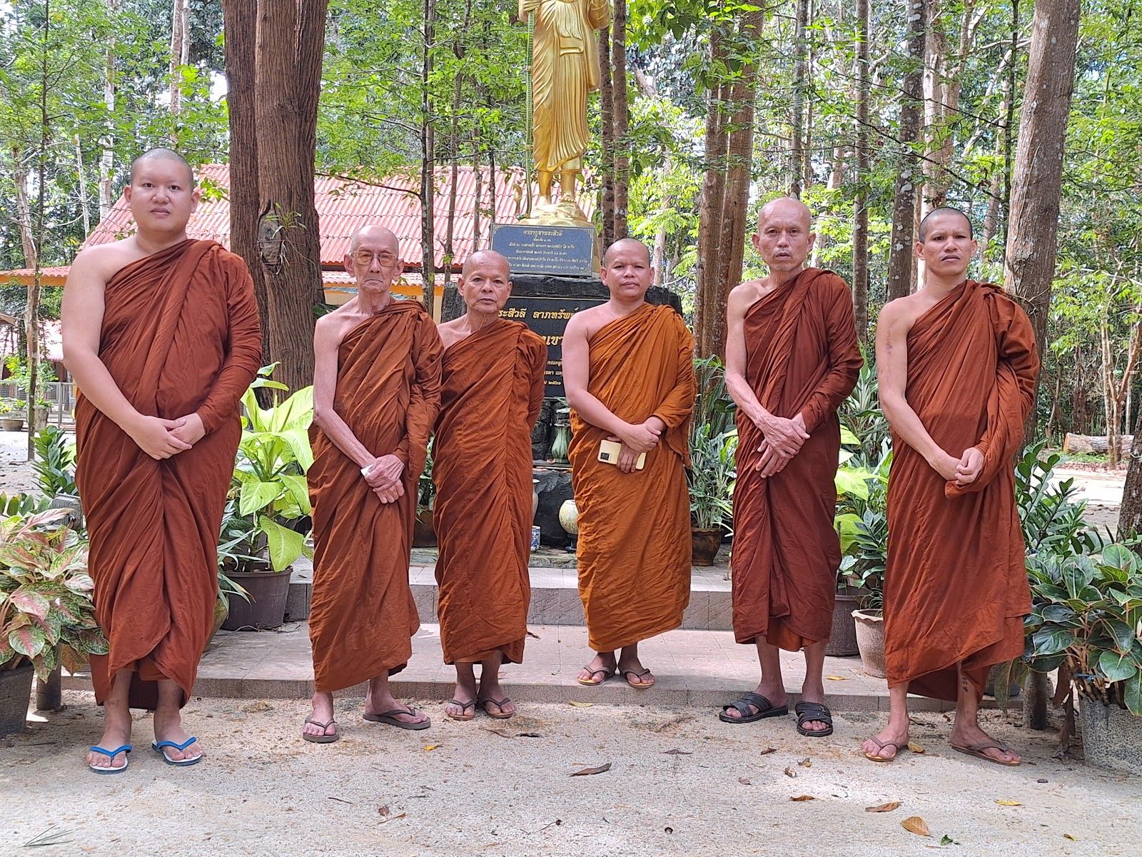 วัดคลองเขาล้อน